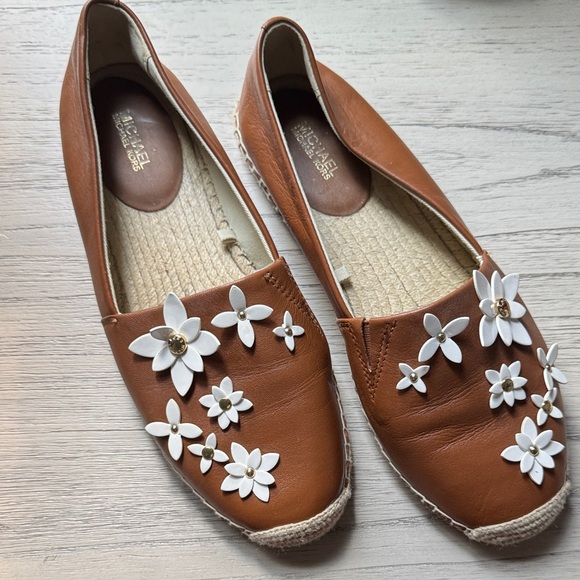 Michael Kors Tan Espadrilles with White Floral Accents - Picture 1 of 3